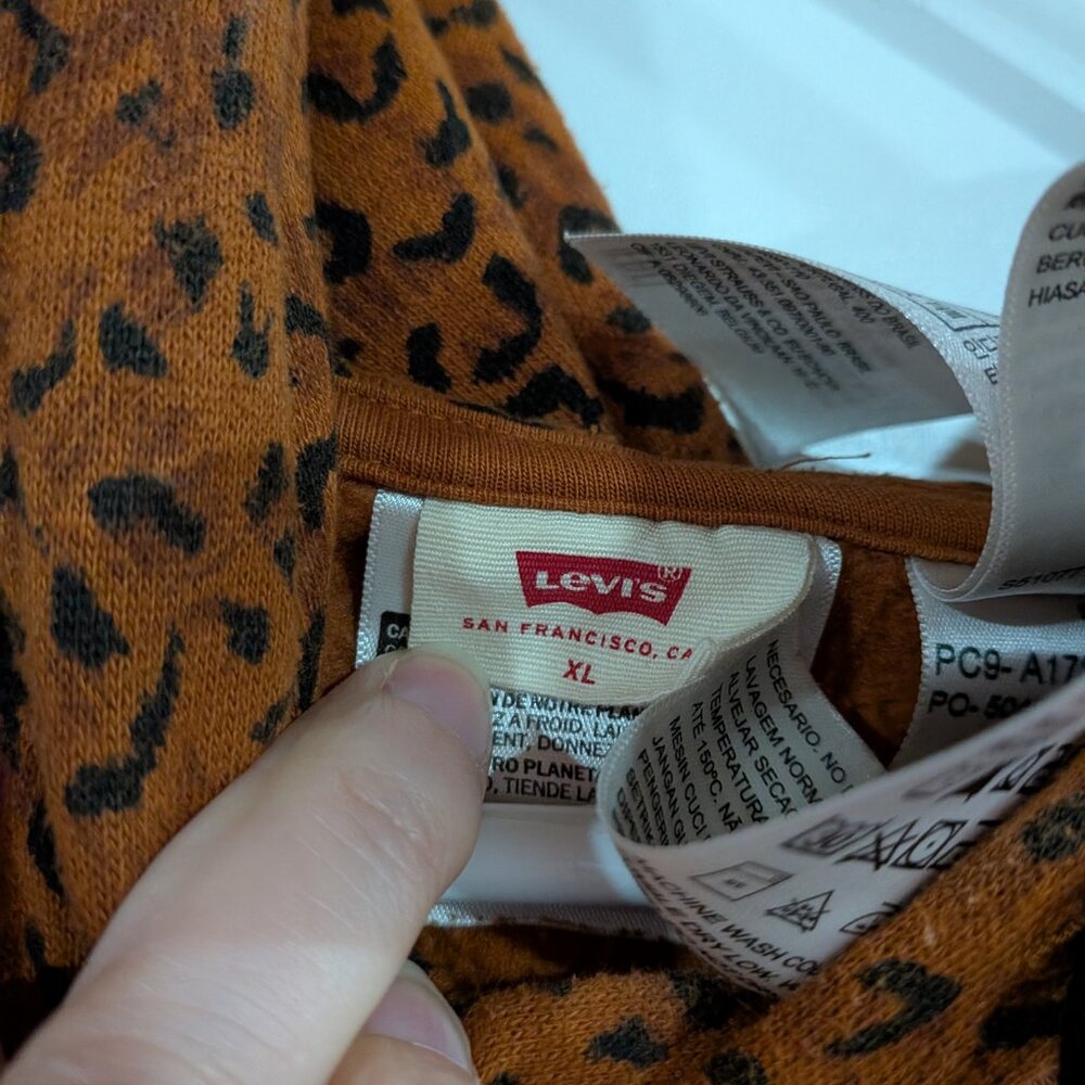 Levi's Leopard Print Laundry Day Crop Hoodie Brown Black Size XL - Picture 4 of 6